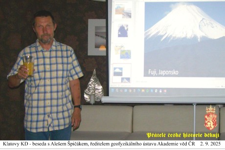 Velmi fundovaná přednáška Aleše Špičáka v Klatovech.